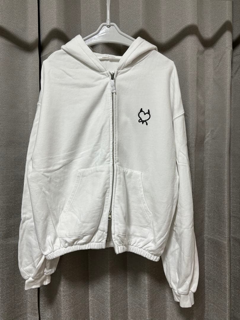 BABYMONSTER スウェットセットアップ　ホワイト