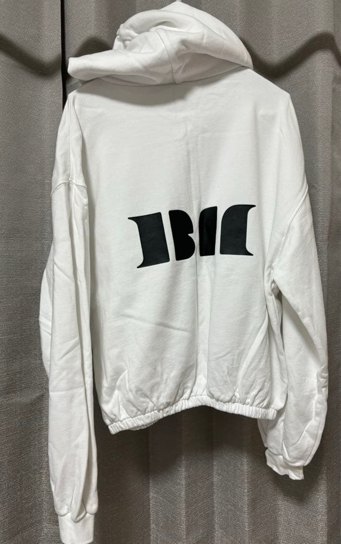 BABYMONSTER スウェットセットアップ　ホワイト