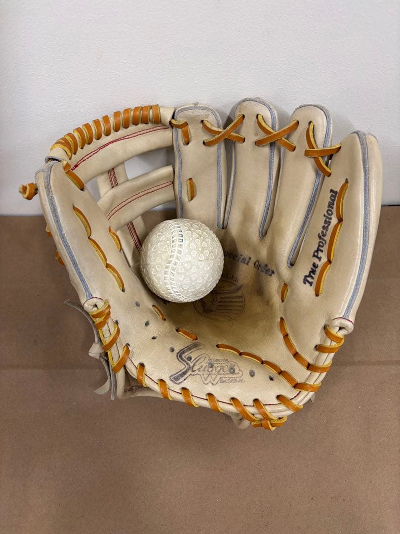 スラッガー　軟式内野用　オーダー