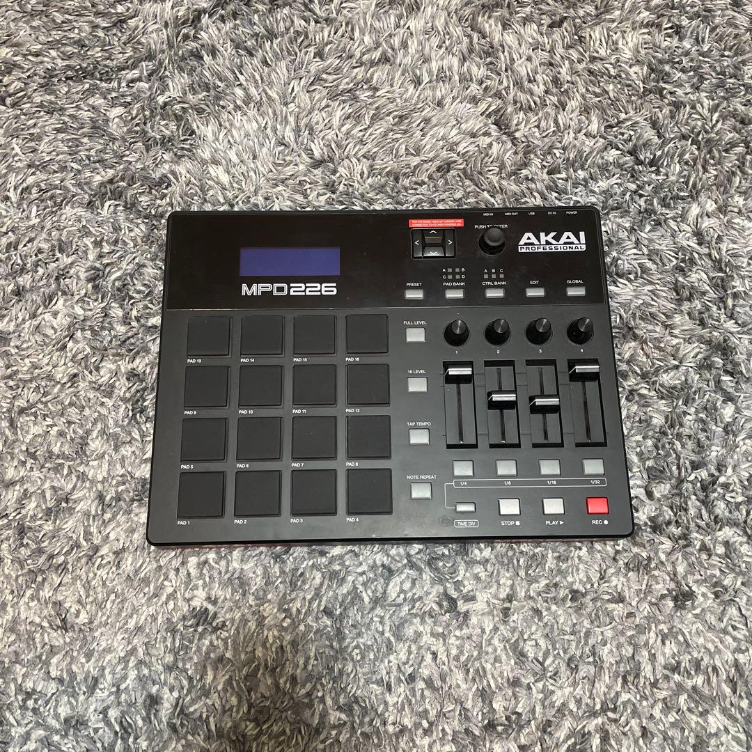 DJ機材 Akai Professional MPD226