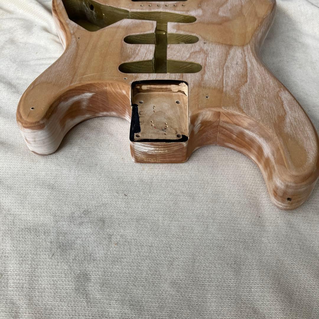 フェンダー ストラトキャスター ボディ未塗装