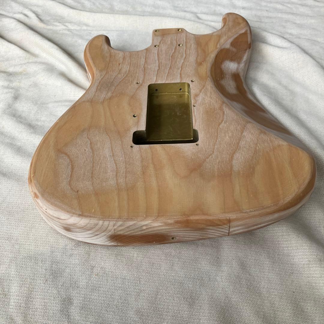 フェンダー ストラトキャスター ボディ未塗装