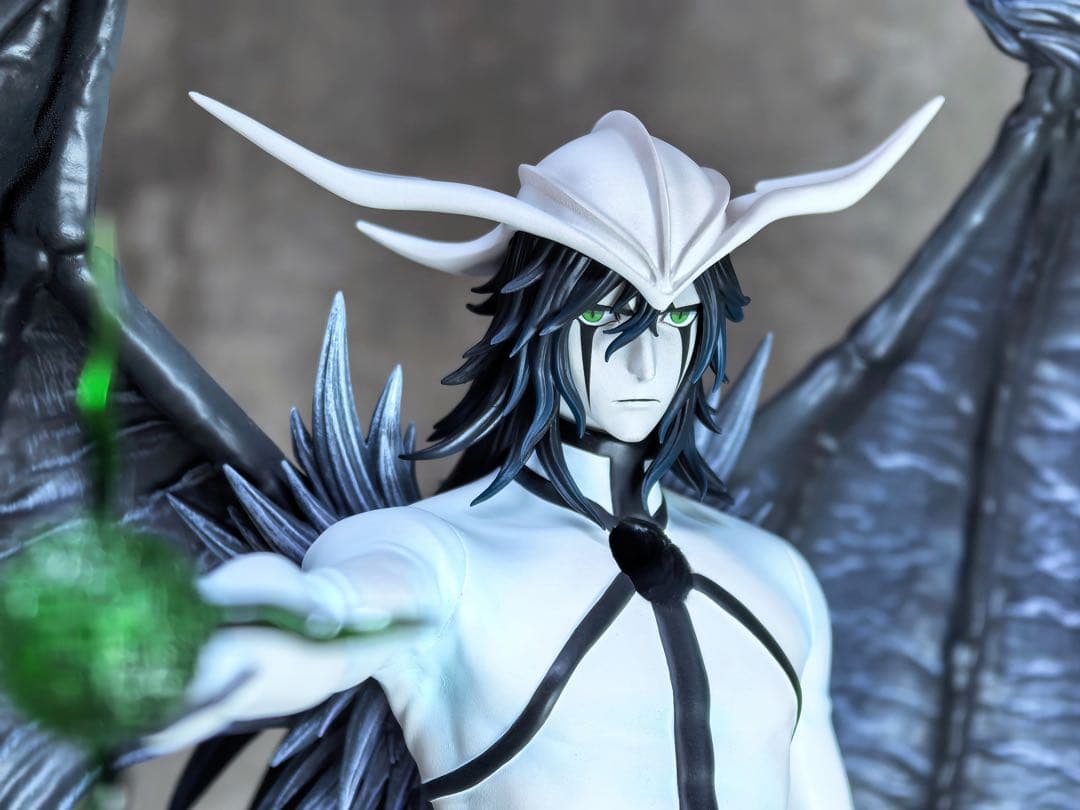 ブリーチ　ウルキオラ・シファー　黒翼大魔　ガレージキッド　フィギュア　完成品