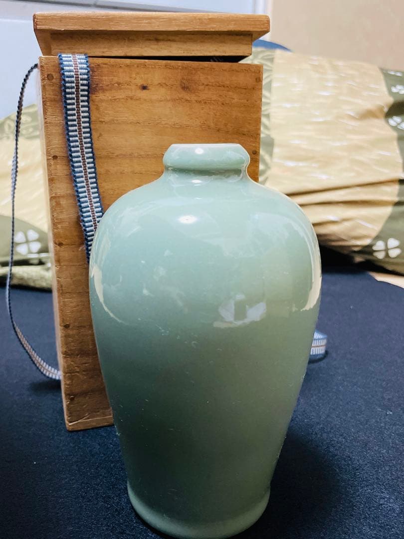 京都 【清水焼】青磁花入 名人 三浦竹軒（みうら ちくけん）作　木箱付