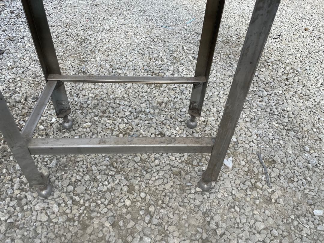 【送料込み】￼厨房　ステンレス製　作業台