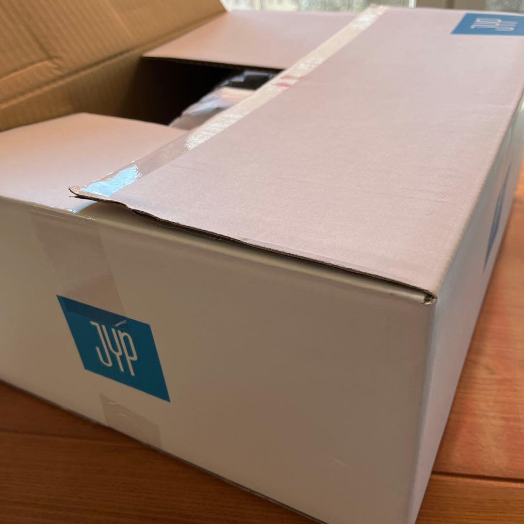 【公式】Stray Kids SKZ TOY WORLD タオルLeebit