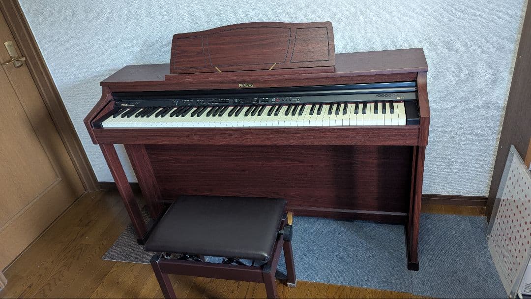 Roland HP205-GP デジタルピアノ　大阪府枚方市から出品です