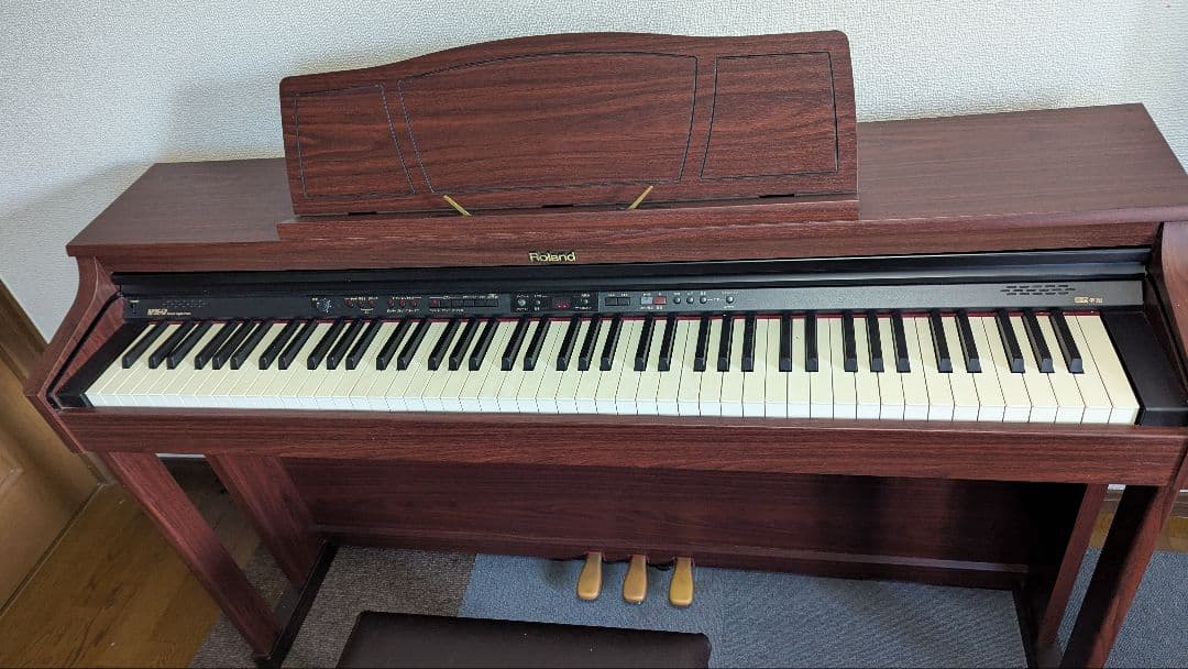 Roland HP205-GP デジタルピアノ　大阪府枚方市から出品です