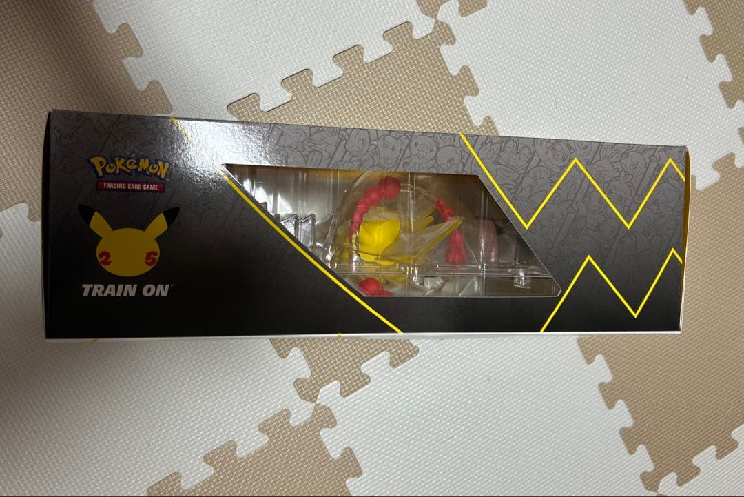 ポケモンカードゲーム ピカチュウVMAX プレミアムフィギュアコレクション