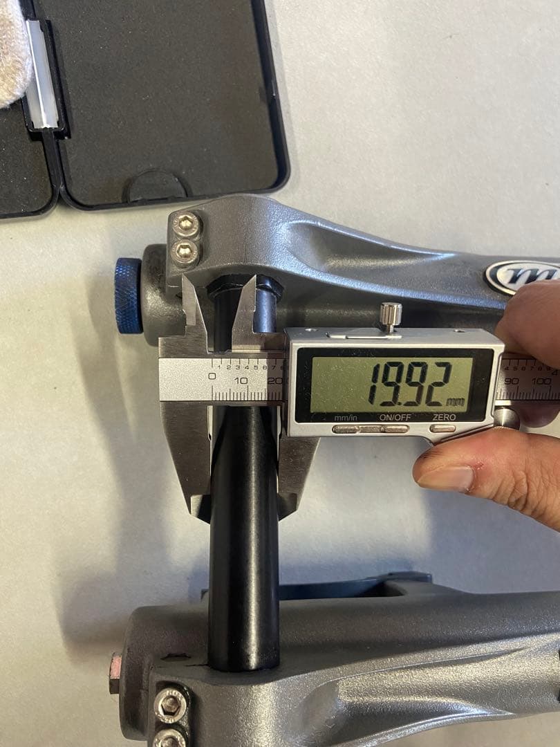 Manitou Sherman フロントフォーク　1.5