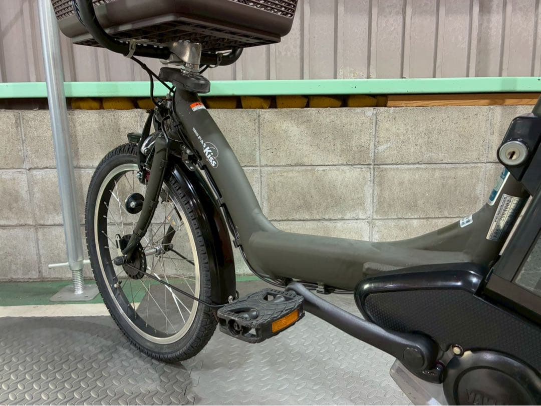№6847 電動自転車　ヤマハPASSkiss 20インチ カーキ