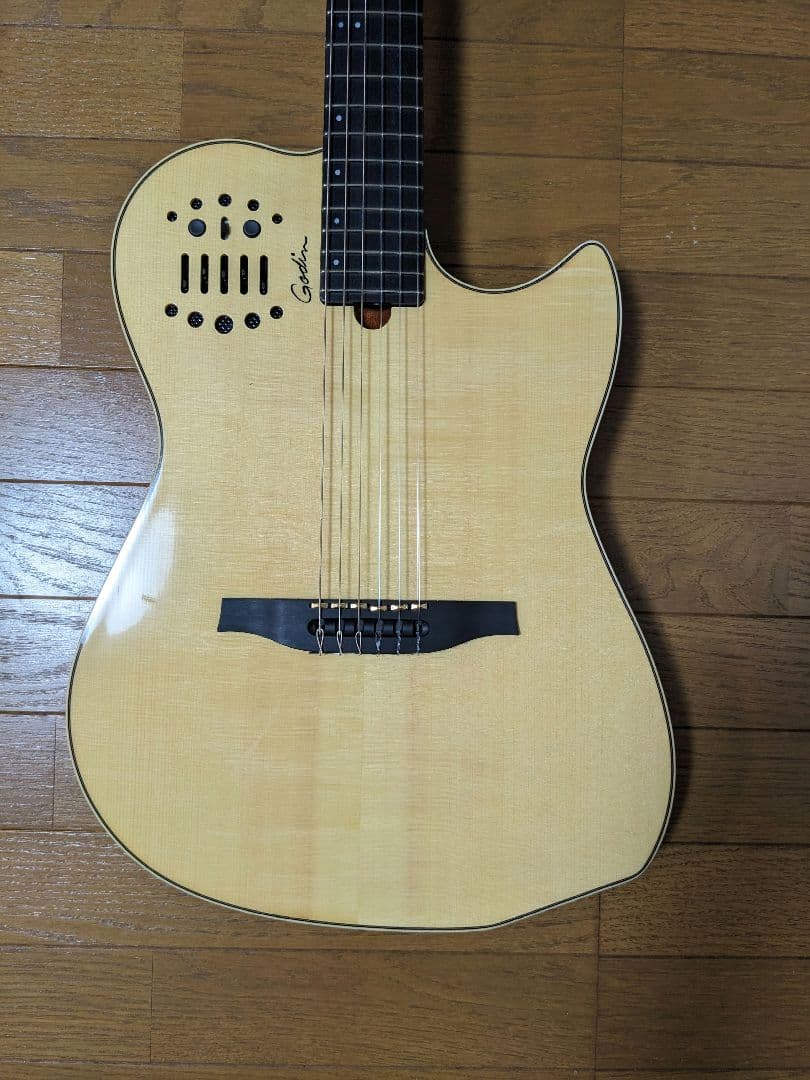 美品 Godin Multiac Nylon SA