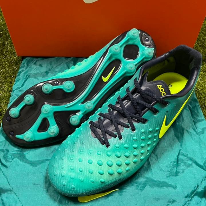NIKE Magista Opus Ⅱ HG-E 26cm