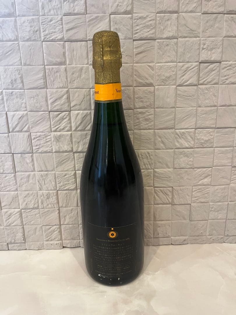 ヴーヴクリコ　トリレニアム リザーブ キュヴェ 1989 リミテッドエディション