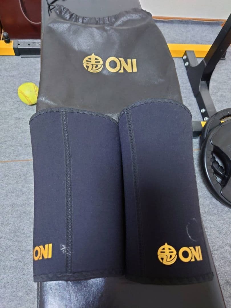 ONI 膝用ニースリーブ