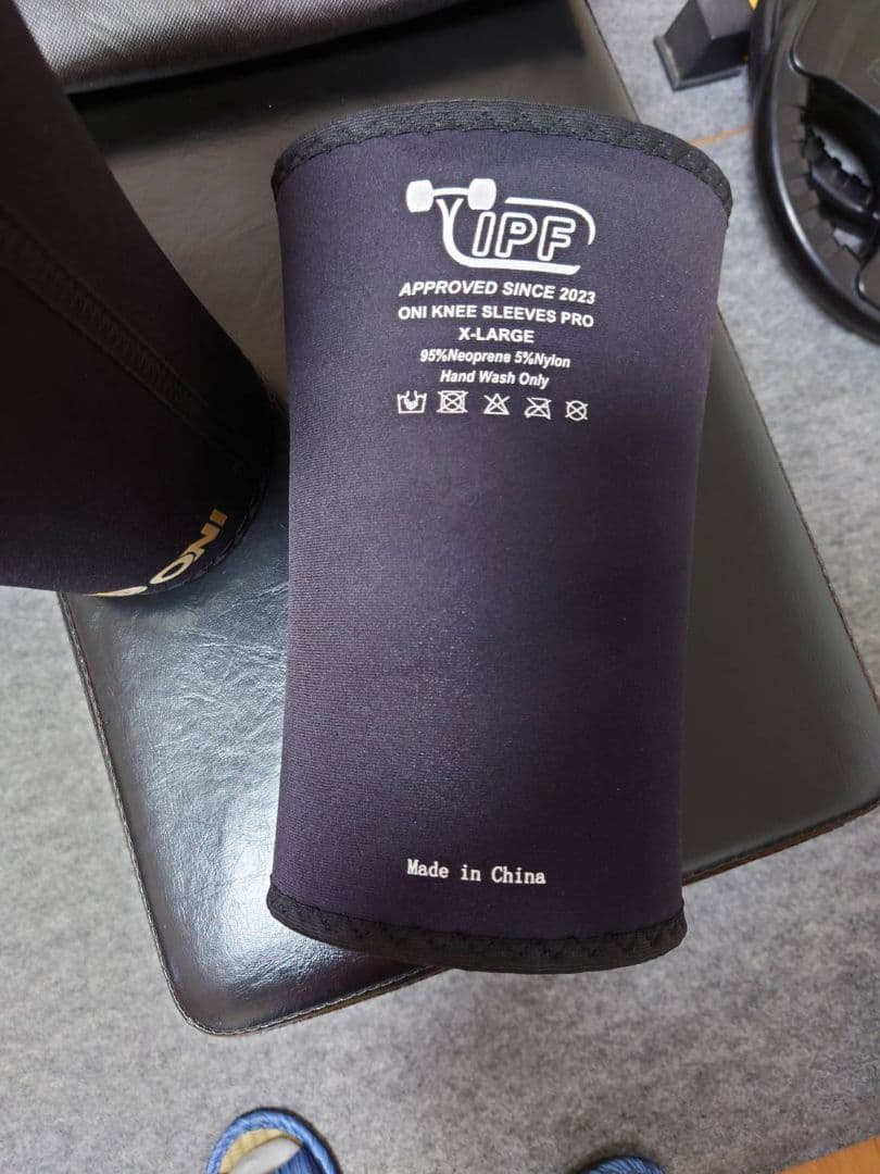 ONI 膝用ニースリーブ