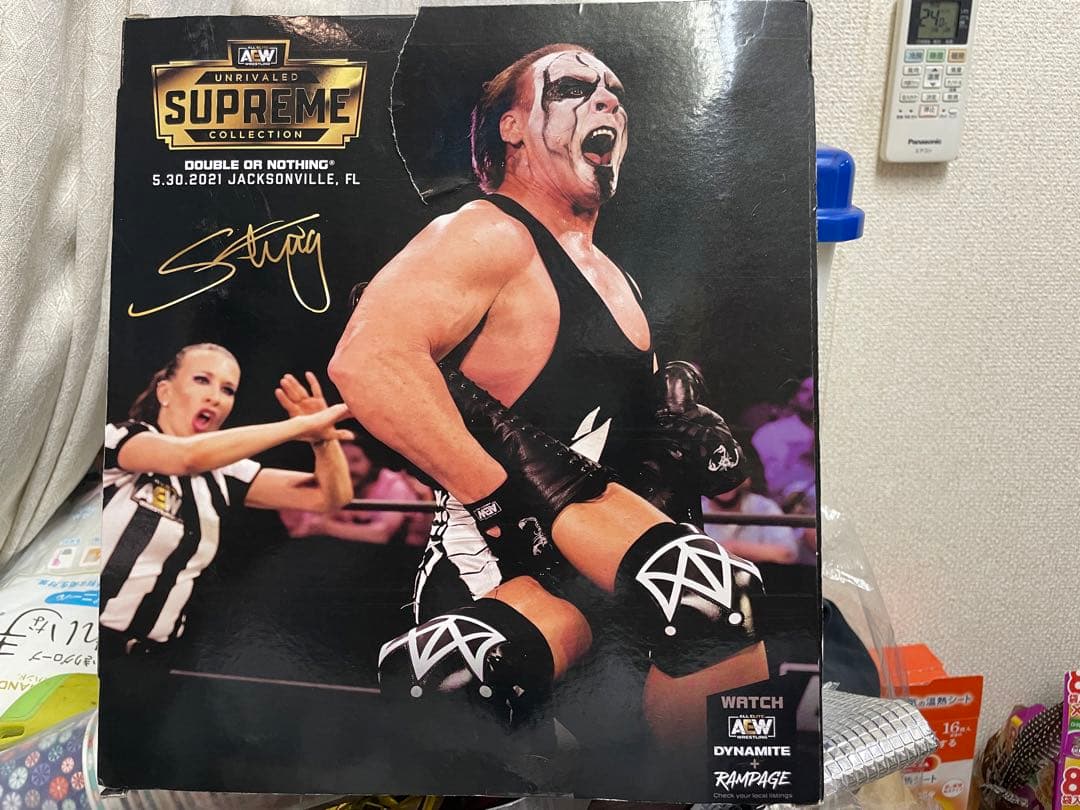 AEW ジャズウェアズ　ウォルマート限定　スティング　フィギュア　(箱破損あり)