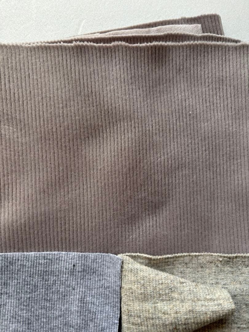 コーデュロイニット