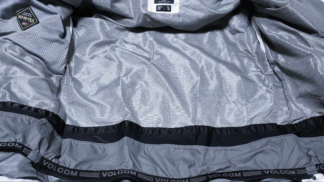 【VOLCOM ボルコム】 スノーボードウェア ゴアテックス ホワイト メンズ