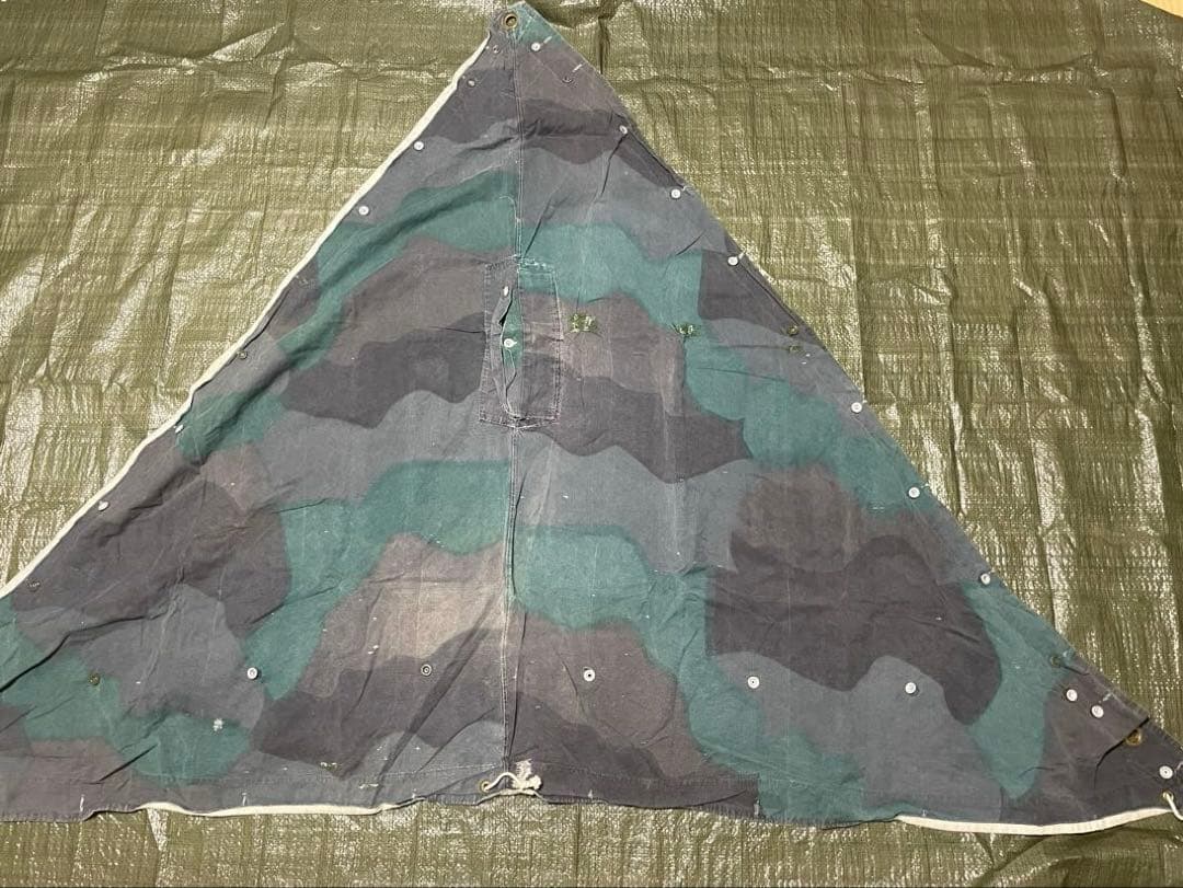 本日限定スウェーデン軍　軍幕　パズルカモ迷彩 コットン 三角テント　4枚セット