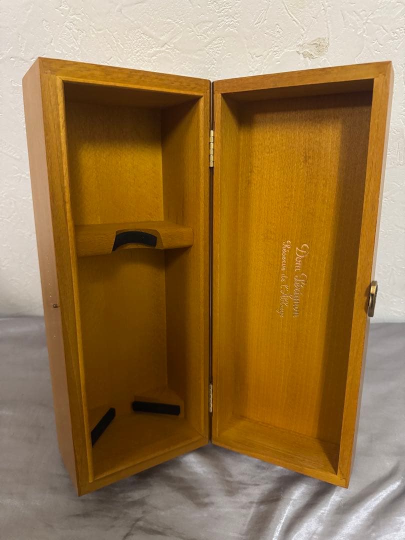 ドンペリニヨン レゼルヴ ド ラベイ 2003 空瓶・木箱