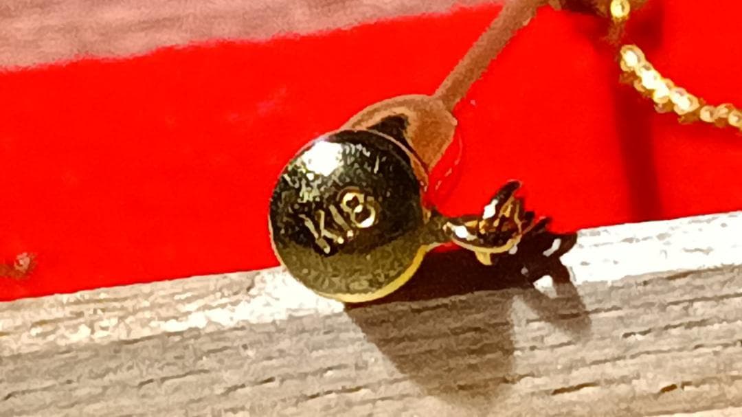 【特注一点モノ】三菱マテリアル K18金製の鈴 ピンブローチ 桐箱付