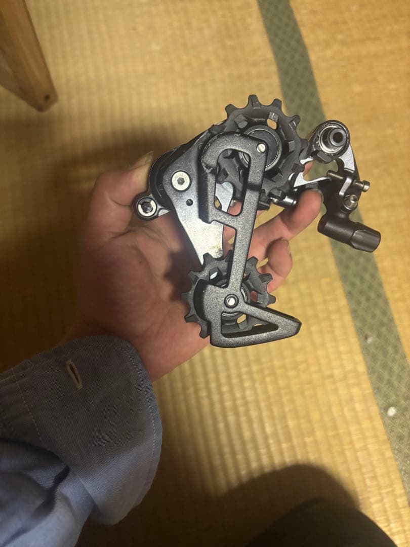 SRAM リアディレイラー フォース　1×11