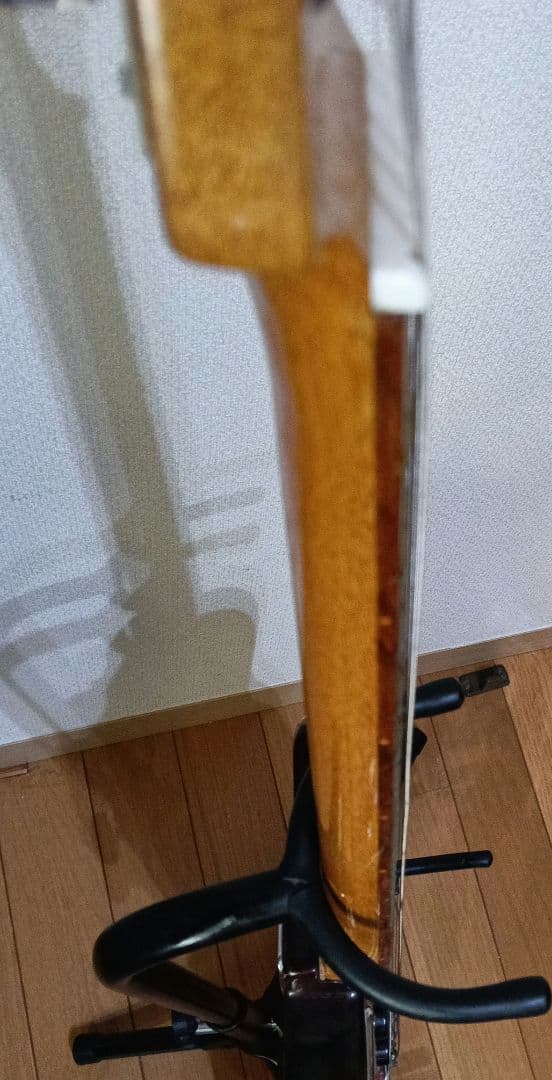 VICTOR　SG-18 ギター　アーム破損　（ビザール）