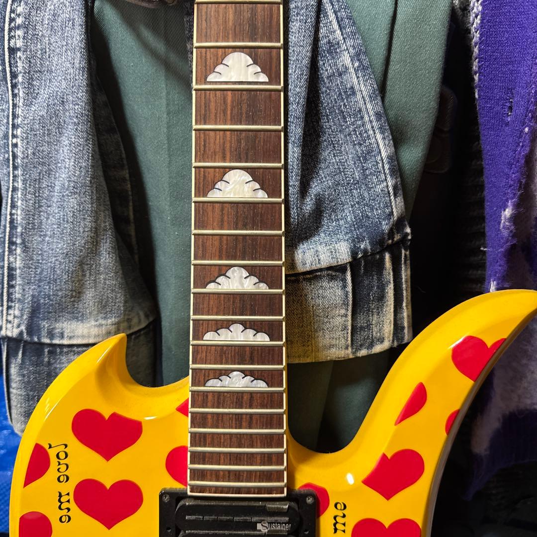 hide イエローハート　ギター