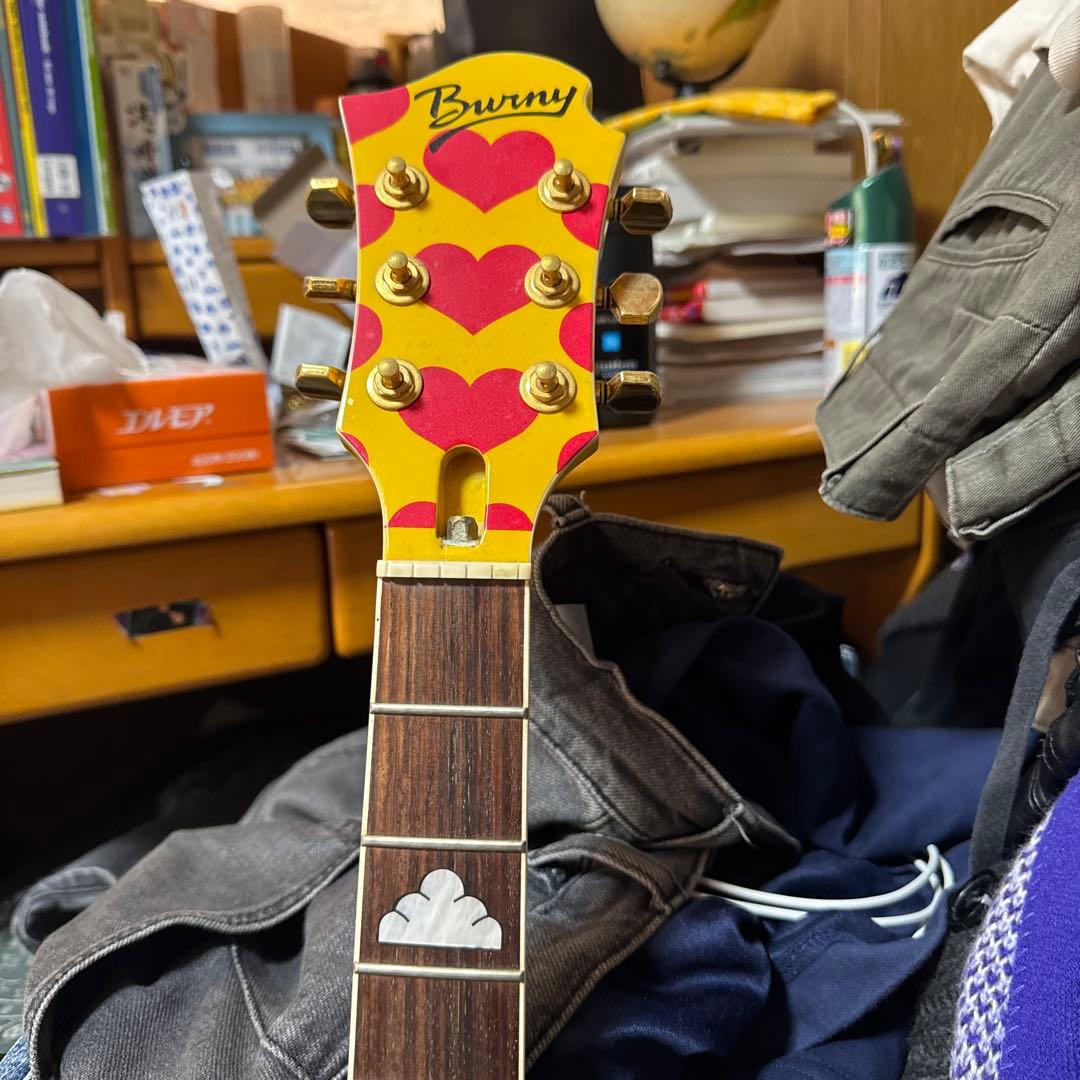 hide イエローハート　ギター