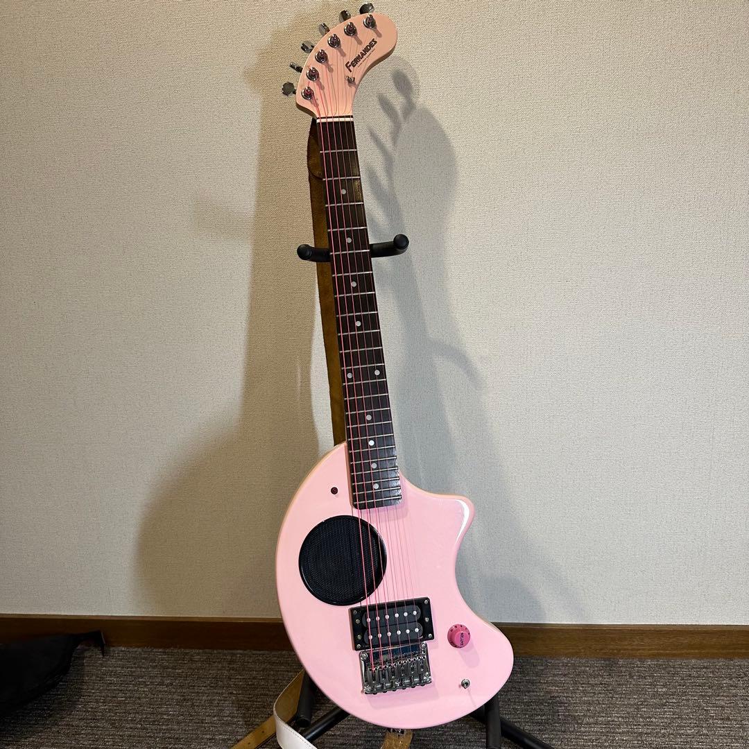 【美品】ZO-3 ピンク アンプ内蔵ミニギター