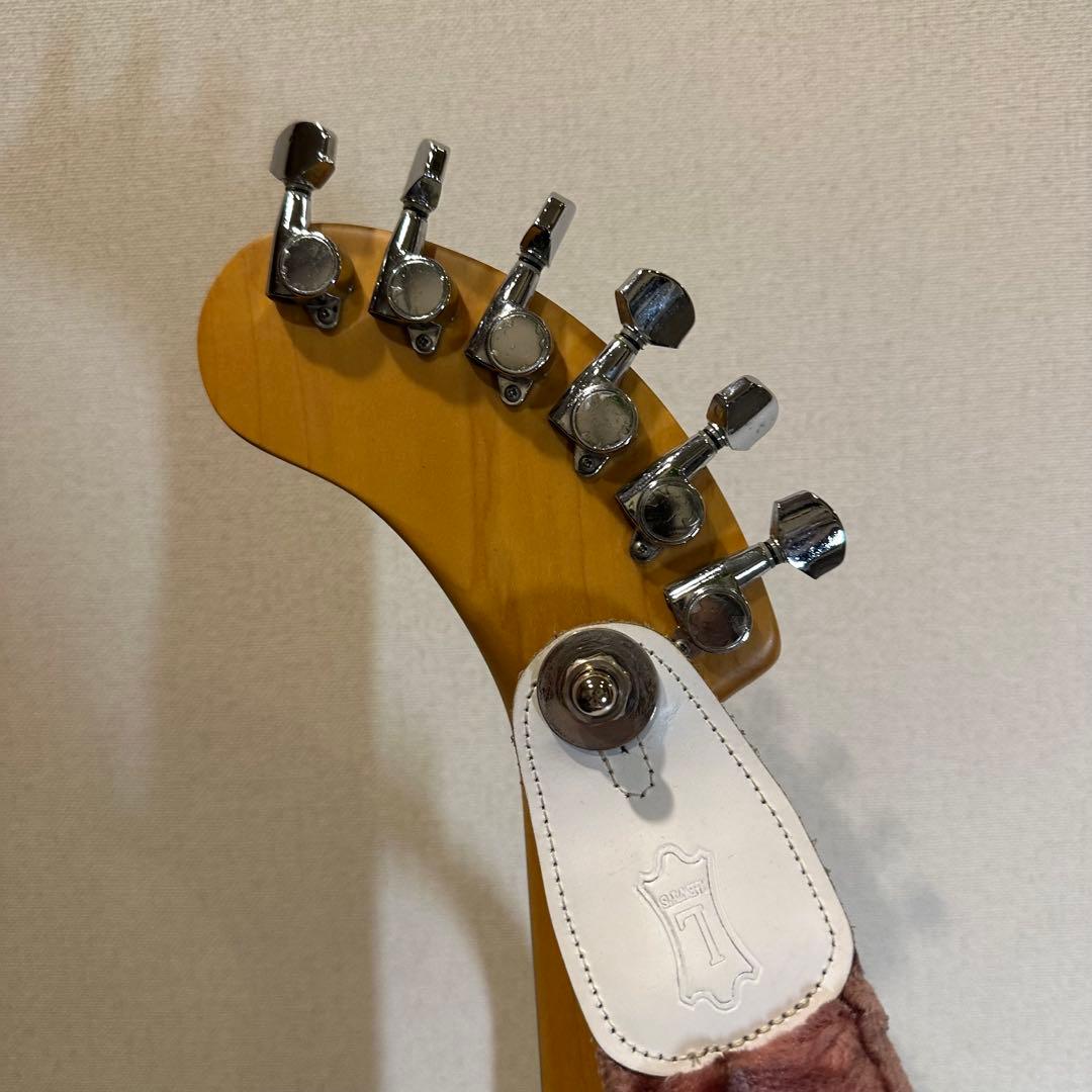 【美品】ZO-3 ピンク アンプ内蔵ミニギター