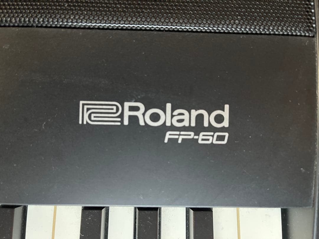Roland FP-60 電子ピアノ 88鍵（スタンド/ペダル付き・使用頻度少）