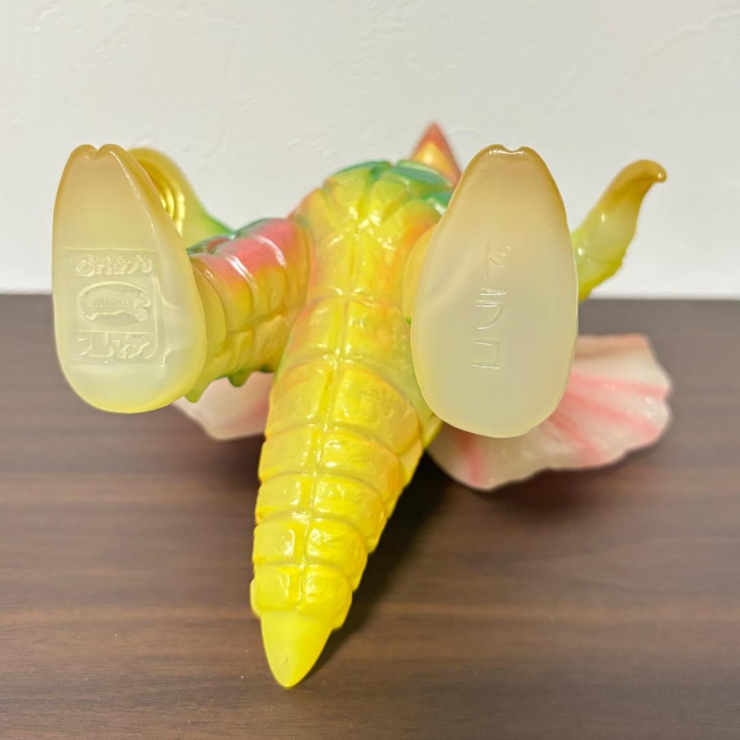 ウルトラマン ブルマァク ドラコ 乳白色