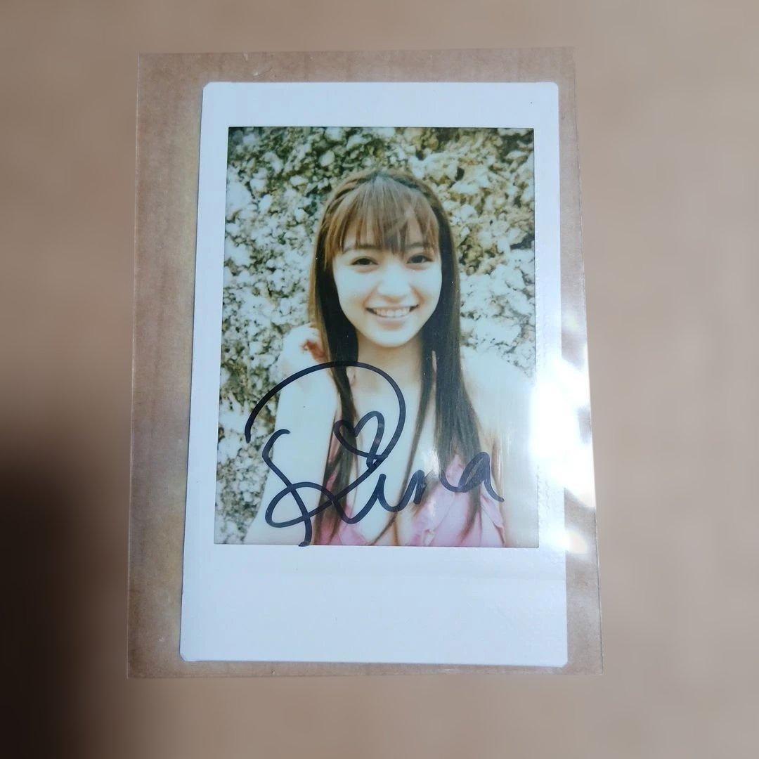 逢沢りな　チェキ　サイン入りポラロイド写真