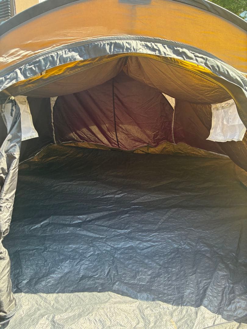 k*r様 ケシュア(Quechua)ポップアップキャンプテント2人用