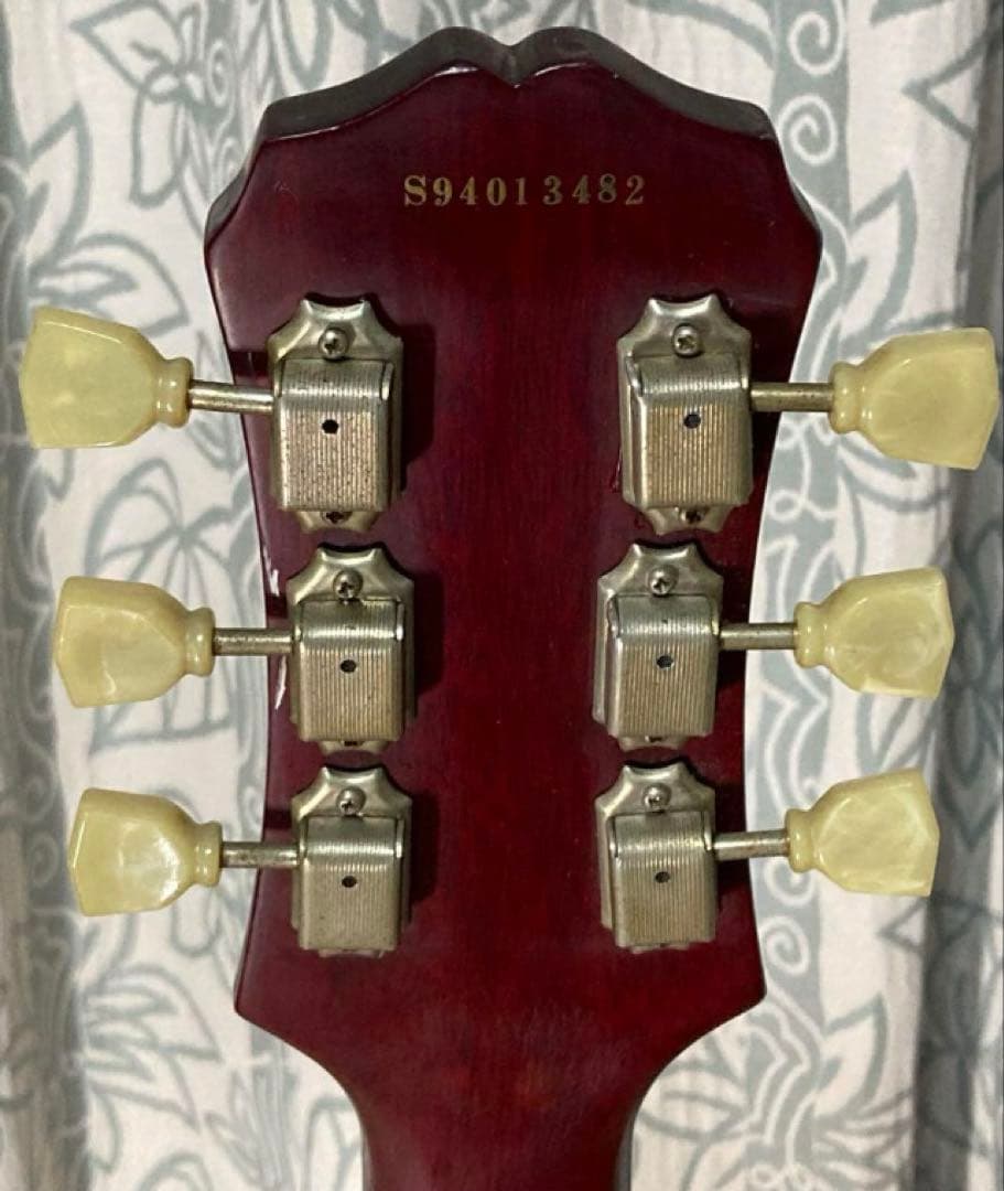 Epiphone Les Paul エレキギターサンバースト　ベルト付