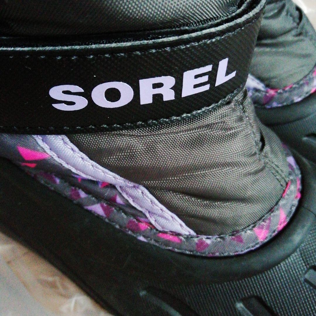 ～SOREL 子ども用スノーブーツ グレー/ピンク