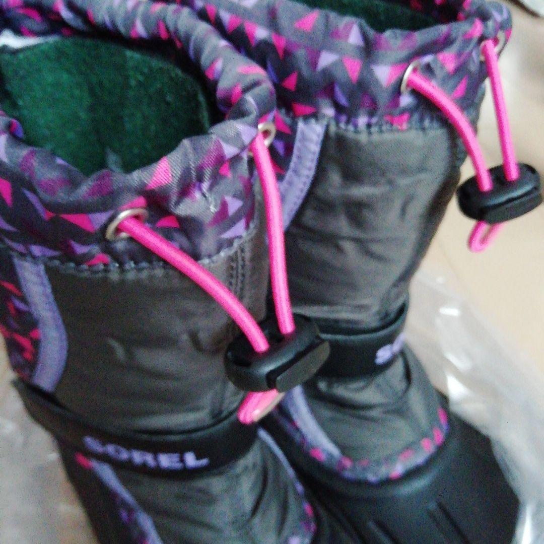 ～SOREL 子ども用スノーブーツ グレー/ピンク