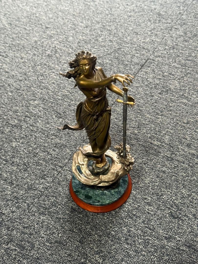 【湖の乙女】 エミリーカフマン作 フランクリンミント製 ブロンズ像 女神