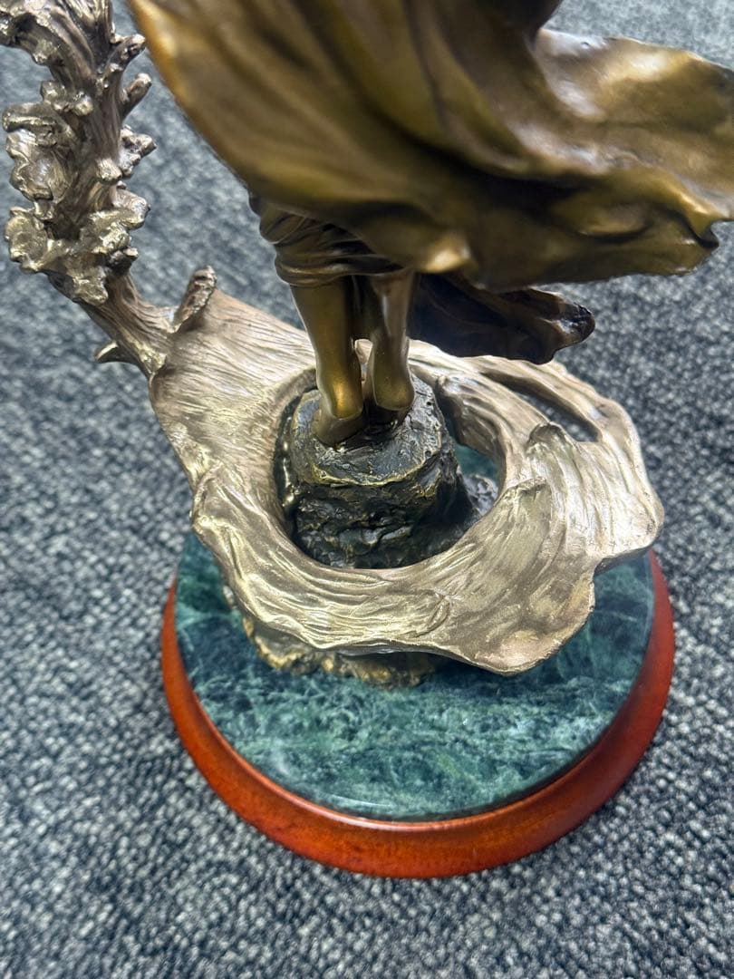 【湖の乙女】 エミリーカフマン作 フランクリンミント製 ブロンズ像 女神