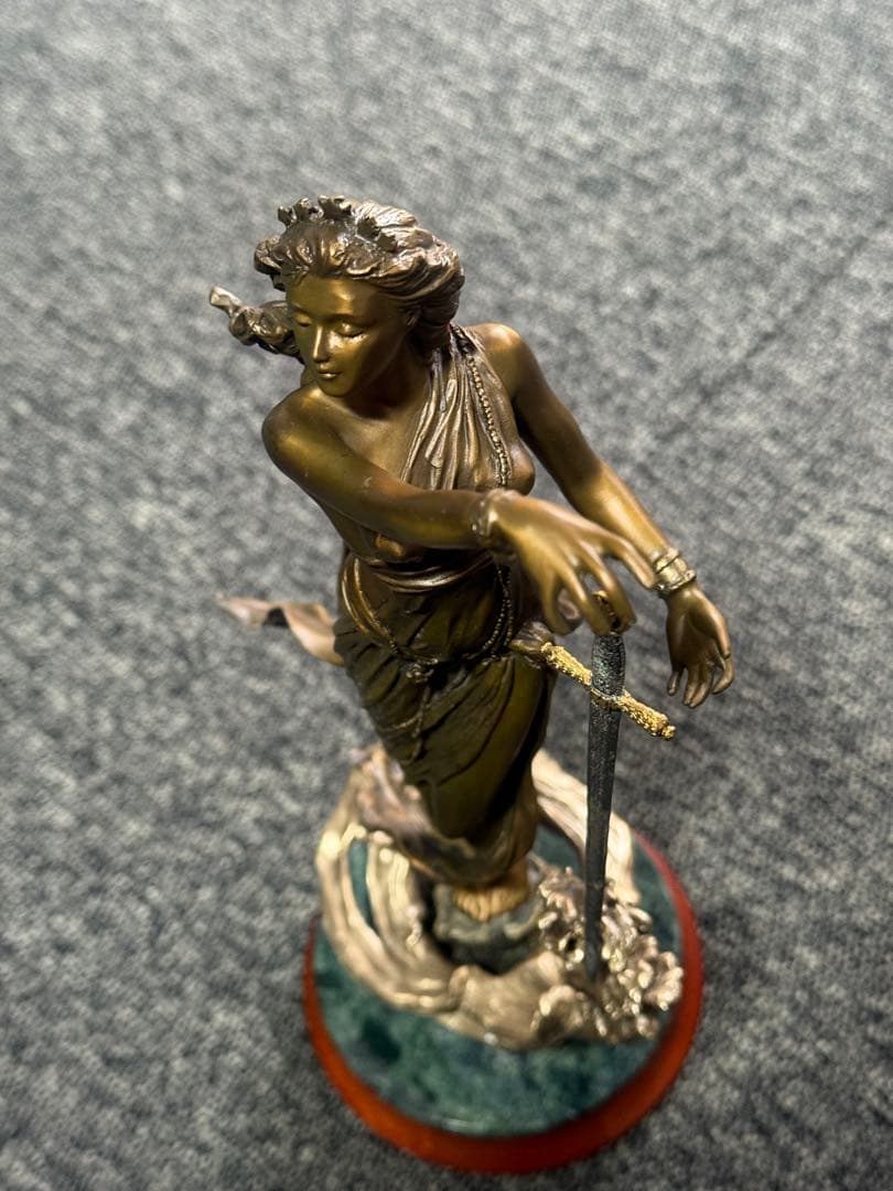 【湖の乙女】 エミリーカフマン作 フランクリンミント製 ブロンズ像 女神