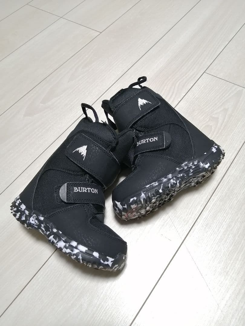 BURTON 子ども用スノーボードブーツ おまけ付き 2足セット