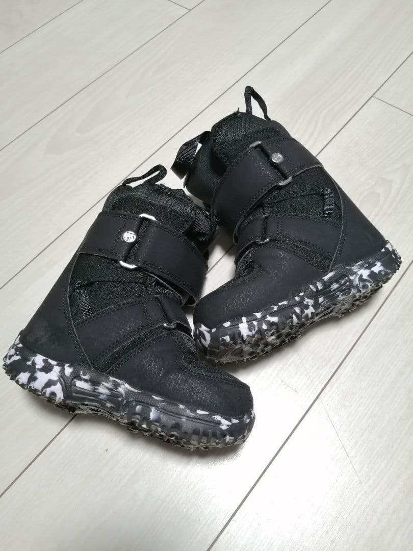 BURTON 子ども用スノーボードブーツ おまけ付き 2足セット