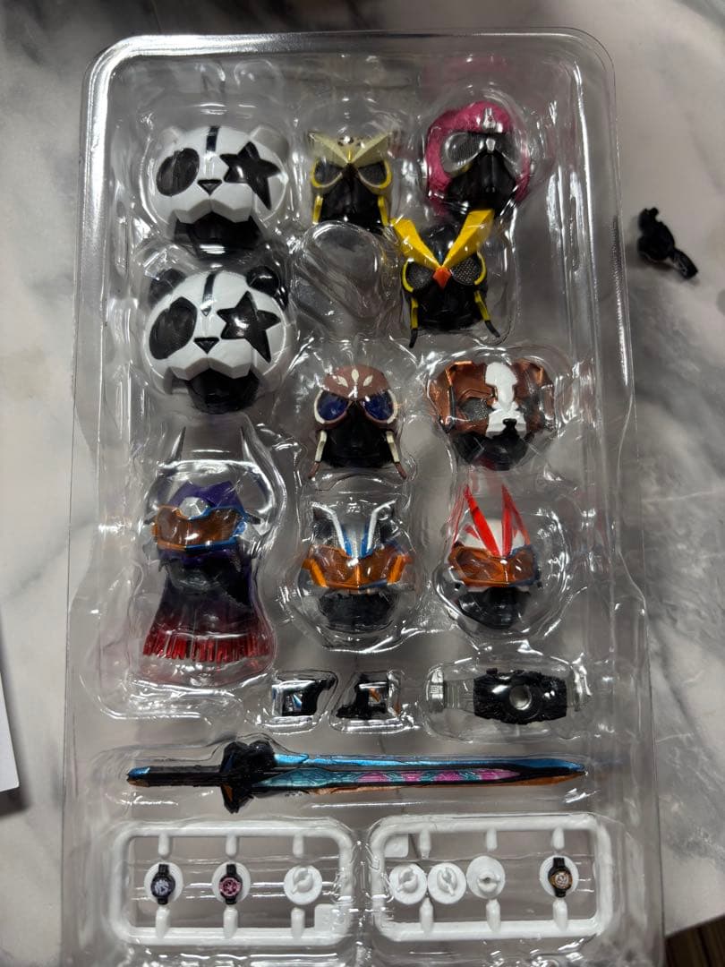 仮面ライダー フィギュアーツ　仮面ライダーギーツ　16点セット