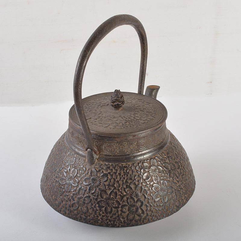 南部鉄器　桜文　鉄瓶　鉄釜　V　6378
