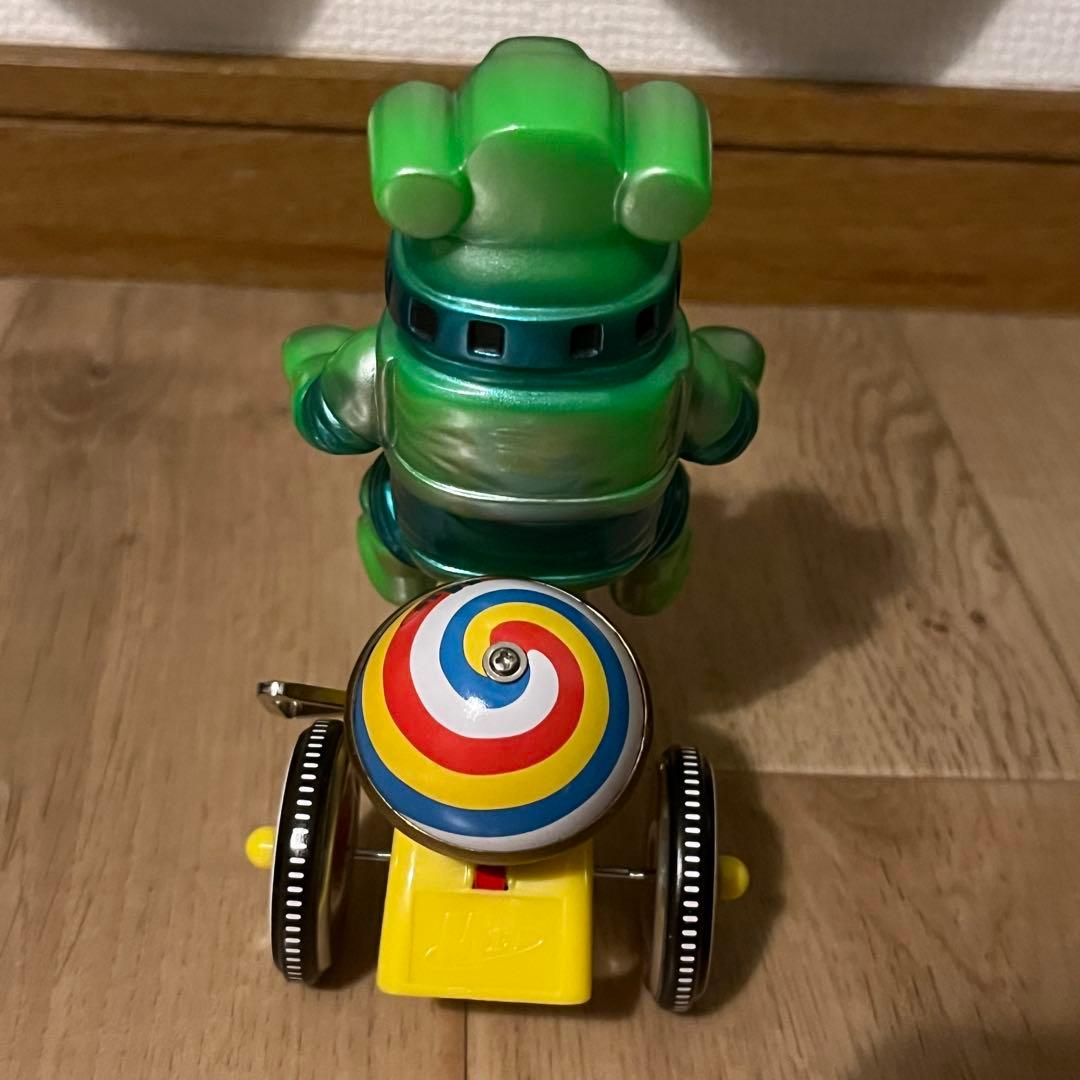 セブンガー　三輪車　M1号　グリーン　ソフビ