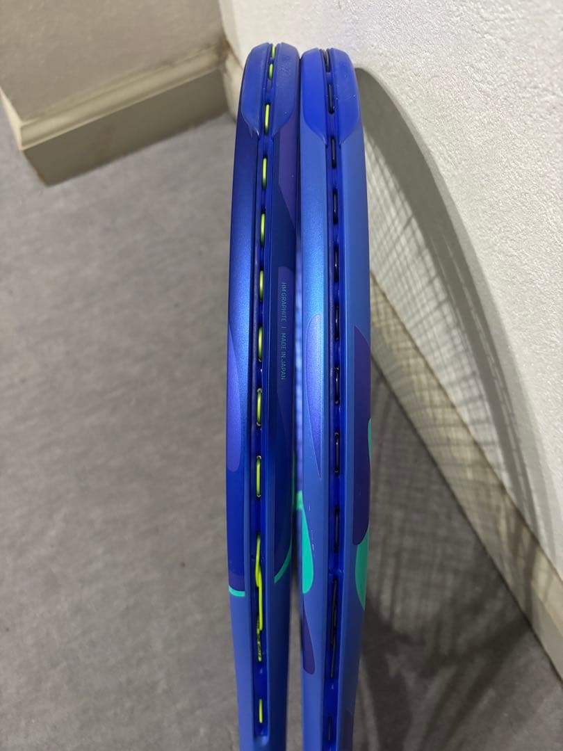 2025 EZONE 100 ツアー　グリップ2 テニスラケット 2本セット