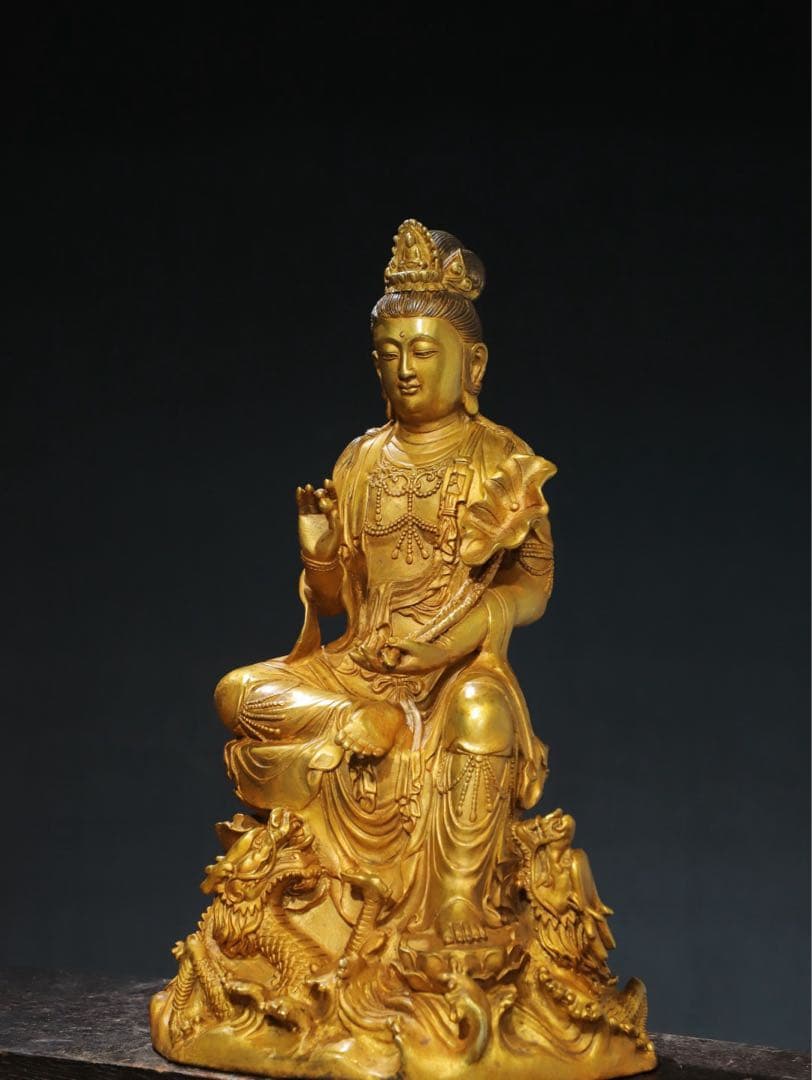 旧蔵　純銅製金メッキ　観音　細工彫刻　置物　供奉 供養 インテリア　仏像