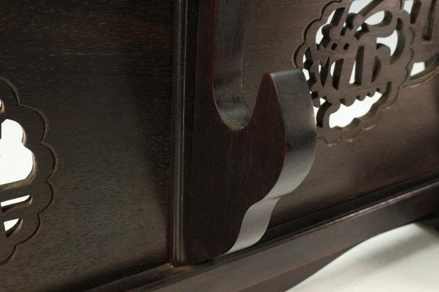 武具甲冑 刀掛 鍔紋透かし 木彫刻 時代物(K-YC460)